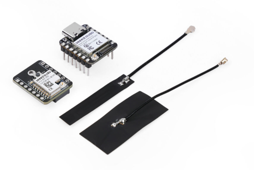 XIAO ESP32S3 & Wio-SX1262 Kit for Meshtastic & LoRa